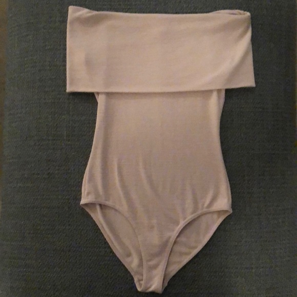 Aritzia Wilfred off shoulder blush bodysuit 🌷 - Picture 5 of 5